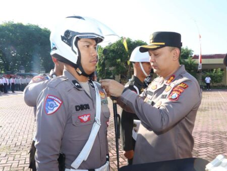Operasi Patuh Semeru 2025: Pelajar Bawah Umur Bawa Kendaraan Sendiri, Siap-siap Ditilang Polisi Foto BeritaJatim.com