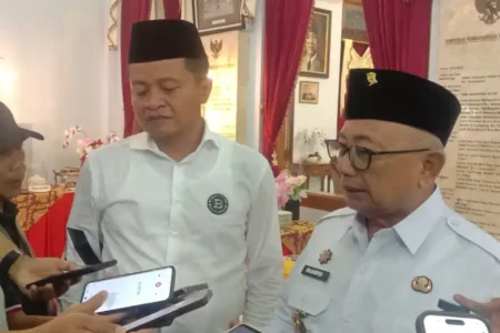 Gerbong Mutasi Pejabat Blitar Sudah Siap, Bupati Rijanto Tunggu Izin Mendagri Foto BeritaJatim.com