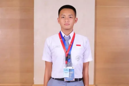 Siswa SMA Al-Hikmah Surabaya Terpilih Wakili Jatim Jadi Paskibraka Nasional 2025 Foto BeritaJatim.com