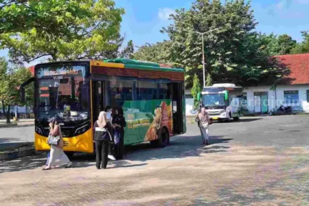 Gratis Naik Trans Jatim pada Hari Santri Nasional 2025, Ini Detailnya Foto BeritaJatim.com