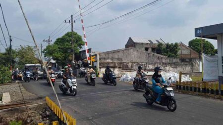 Dua Perlintasan KA di Mojokerto Ditutup Sementara Selama Tiga Malam, Disebabkan Ini Foto BeritaJatim.com