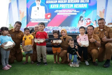 Komitmen Tingkatkan Gizi Balita, Mbak Wali Dorong Gerakan Makan Kaya Protein Hewani Jadi Budaya Bagi Orang Tua Foto BeritaJatim.com
