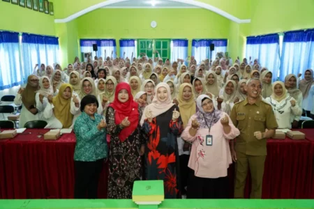 Kenalkan Teknologi AI, Mbak Cicha Siapkan Guru Paud Jadi Agen Perubahan Foto BeritaJatim.com