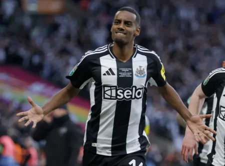 Alexander Isak Terang-Terangan Ingin ke Liverpool FC, Luis Diaz Bisa Dilepas Foto BeritaJatim.com