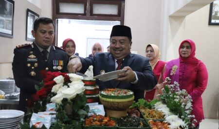Hari Bhayangkara ke-79 di Jombang: Ketulusan, Doa, dan Harapan untuk Polri yang Lebih Humanis Foto BeritaJatim.com