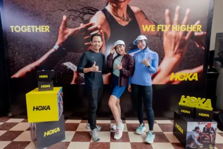 HOKA Gaungkan “Together, We Fly Higher” di Indonesia, Rayakan Komunitas Pelari Lewat Aktivasi Unik Foto BeritaJatim.com