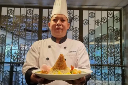 Santika Premiere Gubeng Hadirkan Menu Nasi Merah Putih Sambut Hari Kemerdekaan Foto BeritaJatim.com
