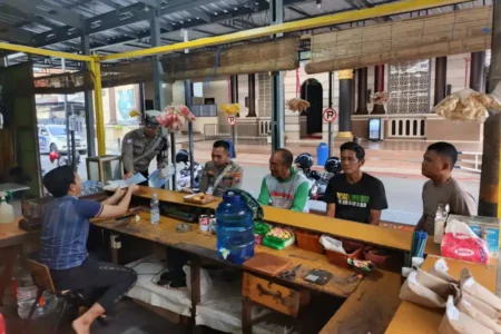 1.092 Pelanggar Terjaring Operasi Patuh Semeru 2025 di Lamongan Foto BeritaJatim.com