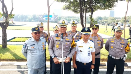 Operasi Patuh Semeru 2025 di Surabaya Sasar Pengendara Bawah Umur Foto BeritaJatim.com