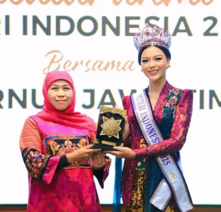 Sambut Puteri Indonesia 2025, Khofifah: Gaungkan Pariwisata dan Budaya Jatim di Kancah Internasional Foto BeritaJatim.com
