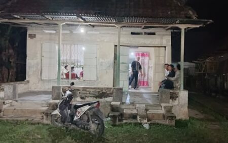 Malam Mencekam di Karobelah Jombang: Nenek 75 Tahun Jadi Korban Perampokan Foto BeritaJatim.com