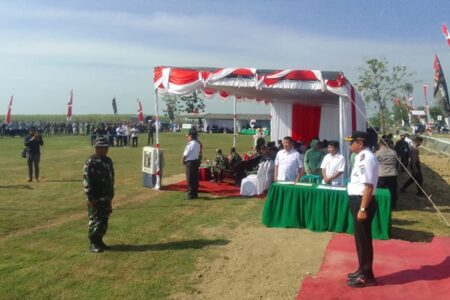TMMD ke-125 Tahun 2025 Resmi Dibuka di Jombang, Fokus pada Pemerataan Pembangunan dan Ketahanan Nasional Foto BeritaJatim.com