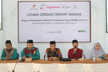 Ketika Santri Bojonegoro Adu Cerdas di Era Digital Foto BeritaJatim.com