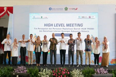 Sidoarjo Tancap Gas Digitalisasi, Bupati Subandi: Semua Harus Transparan dan Modern Foto BeritaJatim.com
