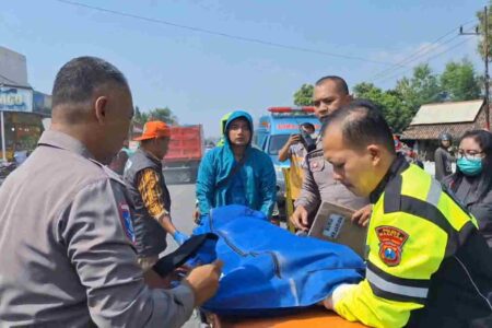 Gadis Asal Sukomoro Meninggal Kecelakaan di Jalan Raya Maospati-Magetan Foto BeritaJatim.com
