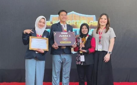 Siswa SMKN 1 Turen Malang Sabet Juara 3 Nasional Alfamart Class Competition 2025 Foto BeritaJatim.com