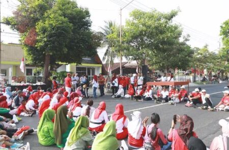 “Curhat Bu Ipuk”, Ruang Dialog dan Cari Solusi Warga Banyuwangi Foto BeritaJatim.com