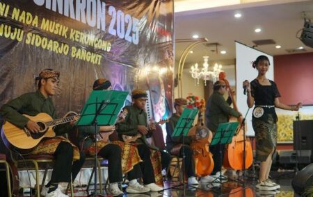 Festival Keroncong Impresif Nasional ‘Synkron’ Berlangsung Meriah Foto BeritaJatim.com