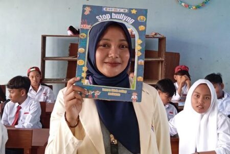 Mahasiswa IAI Al-Khairat Pamekasan Galakkan Sosialisasi Anti Bullying Foto BeritaJatim.com