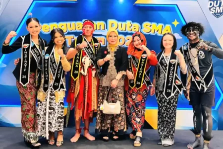 Alexa Salsabila, Pelajar Jatim yang Taklukkan 38 Provinsi di Duta SMA Nasional 2025 Foto BeritaJatim.com