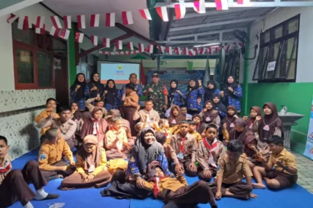 Sentuhan Empati Babinsa, Menyemai Cinta Tanah Air di SLBN Kapuran Ponorogo Foto BeritaJatim.com