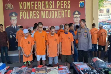 Polisi Ringkus Komplotan Perampas Motor Jalur Trawas-Pacet Mojokerto Foto BeritaJatim.com