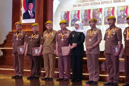 Peringati Harvetnas 2025, Gubernur Jatim Ingatkan Perjuangan Masa Kini Mengawal Amanat Pembukaan UUD 1945 Foto BeritaJatim.com
