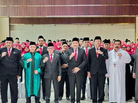 Mas Rusdi Lantik 129 Pejabat Fungsional, Tekankan Sinergi untuk Pelayanan Publik Foto BeritaJatim.com