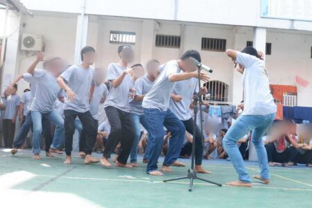 Lapas Mojokerto Pecah! Warga Binaan Adu Kreativitas di Lomba Yel-Yel HUT RI Foto BeritaJatim.com