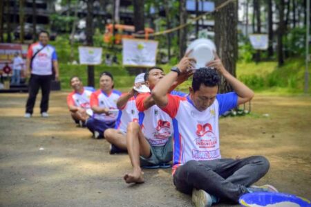 HIPMI dan PWI Mojokerto Gelar Lomba Meriahkan HUT RI ke-80 di Trawas Foto BeritaJatim.com