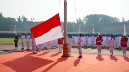 Upacara HUT ke-80 RI di Mojokerto, Wali Kota Ajak Teguhkan Kedaulatan Menuju Indonesia Emas 2045 Foto BeritaJatim.com