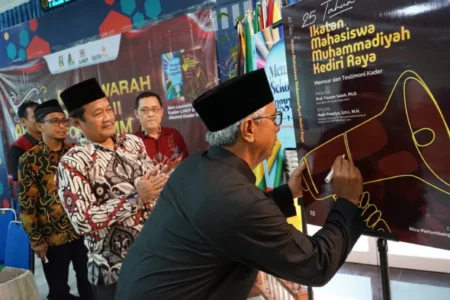 Wakil Wali Kota Kediri Hadiri Musyawarah Daerah II FOKAL IMM, Serukan Penguatan Peran Alumni dalam Pembangunan Foto BeritaJatim.com