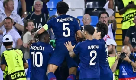 Juara tanpa Donnarumma! Paris Saint-Germain Kalahkan Tottenham Hotspur di Piala Super Eropa Foto BeritaJatim.com