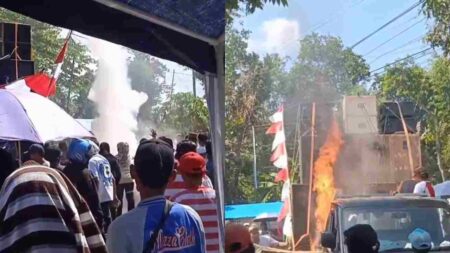 Genset Terbakar saat Pawai Budaya di Bondowoso, Benarkah Parade Sound Horeg? Foto BeritaJatim.com