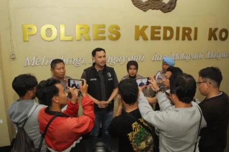 Polisi Selidiki Kasus Pesta Miras Tewaskan Pemandu Lagu di Kediri Foto BeritaJatim.com