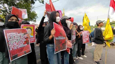 Akademisi: Publik Harus Bijak Sikapi Aksi Demonstrasi Foto BeritaJatim.com