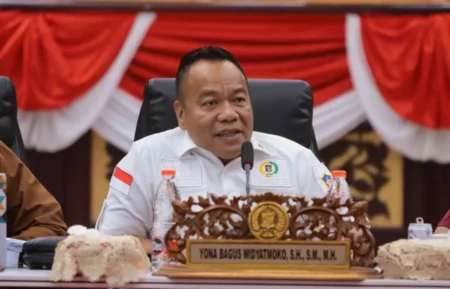Sekda Baru Surabaya Diminta Jadi Penggerak Sinergi Pemkot dan DPRD Foto BeritaJatim.com