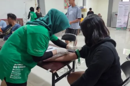 KONI Jatim Gelar Medical Check Up untuk 200 Atlet dan Pelatih Puslatda Hadapi PON 2028 Foto BeritaJatim.com