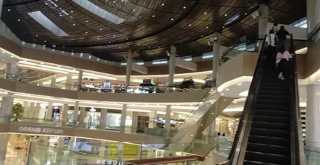 Meski TP Sempat Tutup, Pakuwon Mall Tak Alami Lonjakan Pengunjung Foto BeritaJatim.com