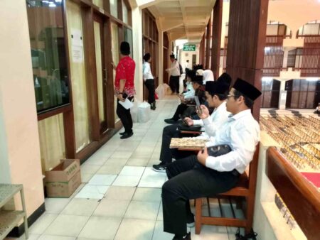LPPD Jatim Gelar Seleksi Akhir Beasiswa, Siapkan 1.193 Kuota Hingga Al-Azhar Mesir Foto BeritaJatim.com