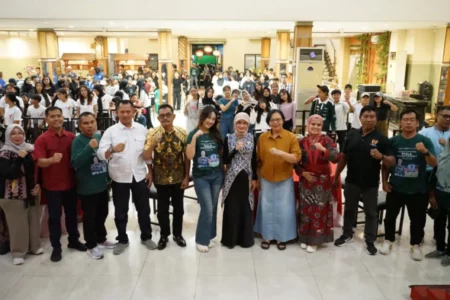 Mbak Wali Kediri Gelar Gala Dinner Piala Wali Kota I 2025, Jadi Ajang Silaturahmi dan Dukungan Atlet Sepak Bola Wanita Foto BeritaJatim.com