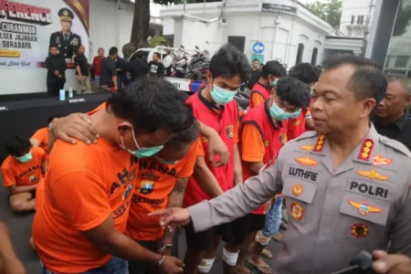 Beraksi 5 Kali, Pelaku Curanmor Bersajam Surabaya Keok Ditembak Polsek Sukolilo Foto BeritaJatim.com