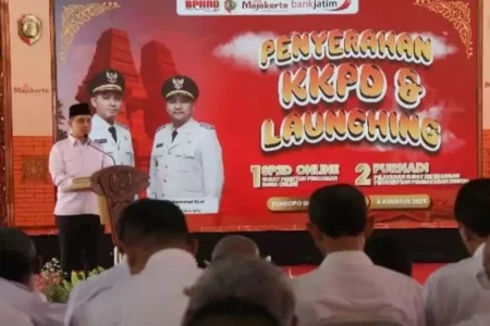 Wujudkan Tata Kelola Pemerintahan Transparan, Pemkab Mojokerto Luncurkan KKPD, SP2D Online, dan Aplikasi PURNADI Foto BeritaJatim.com