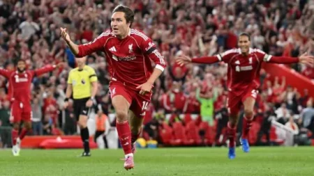 Dramatis! Liverpool Kalahkan Bournemouth 4-2 Berkat Pemain Buangan Foto BeritaJatim.com
