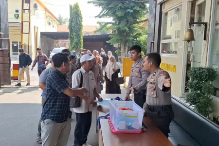 Kasus Dugaan Penipuan Travel Umrah di Lamongan Naik ke Tahap Penyidikan Foto BeritaJatim.com