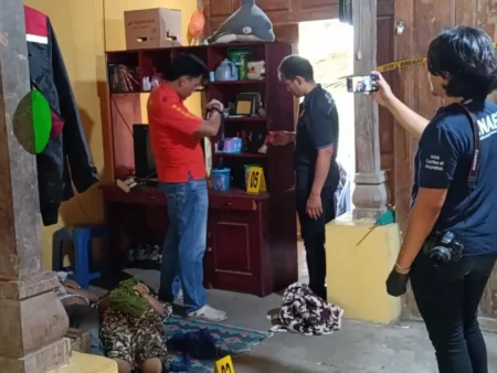 Diduga Minum Racun Tikus, Pasutri di Tulungagung Ditemukan Tewas di Rumah Foto BeritaJatim.com