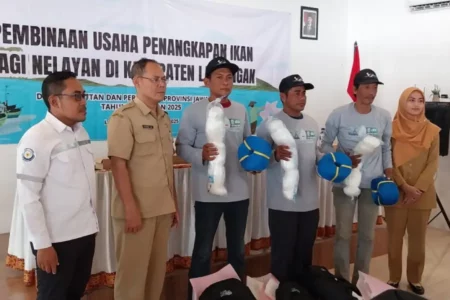 DKP Jatim Gencarkan Pembinaan Nelayan Lamongan Soal Penangkapan Ikan Terukur Foto BeritaJatim.com