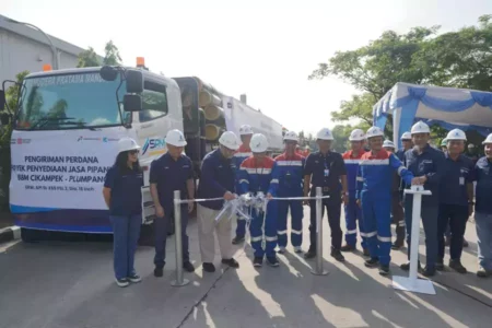 Pertagas dan Krakatau Steel Kerja Sama Pipanisasi BBM Cikampek – Plumpang Foto BeritaJatim.com