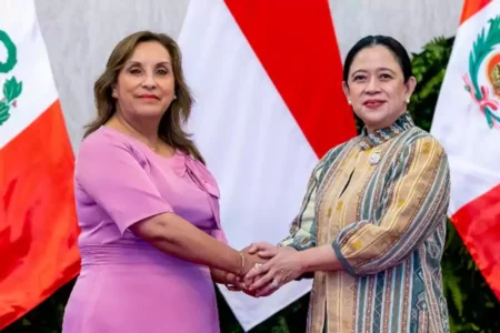 Data PPATK Bongkar Ribuan Pegawai BUMN dan Dokter Terima Bansos, Puan Minta Pemerintah Perketat Verifikasi Foto BeritaJatim.com