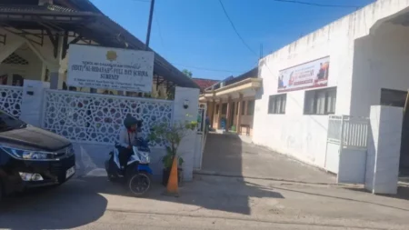 Siswa SDIT Al Hidayah Sumenep Diduga Korban Perundungan Teman Sekolah: Pipi Memar dan Trauma Foto BeritaJatim.com